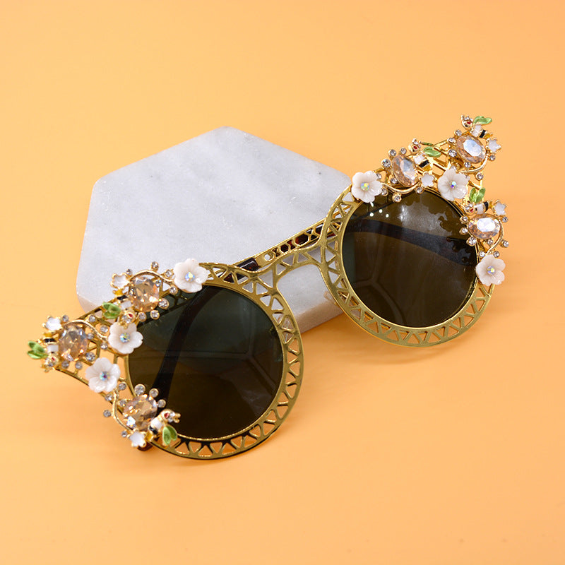 European and American exaggerated folding sunglasses for women, Baroque star street sunglasses, sunglasses for women