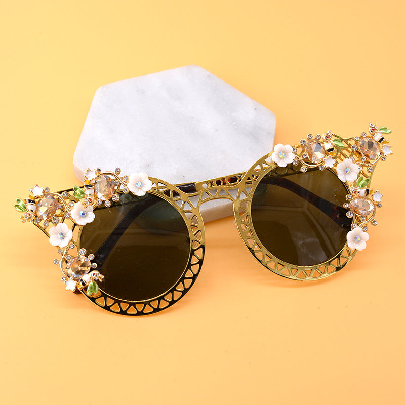 European and American exaggerated folding sunglasses for women, Baroque star street sunglasses, sunglasses for women