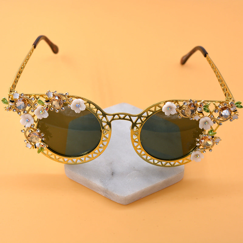 European and American exaggerated folding sunglasses for women, Baroque star street sunglasses, sunglasses for women
