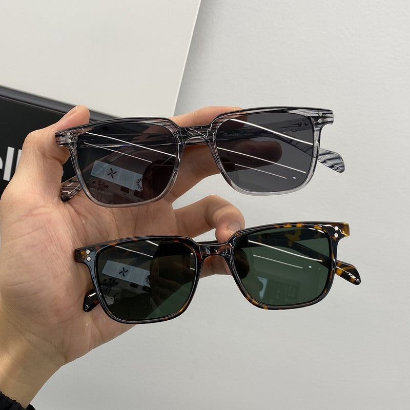 Small boxy sunglasses, trendy women's personalized retro sunglasses