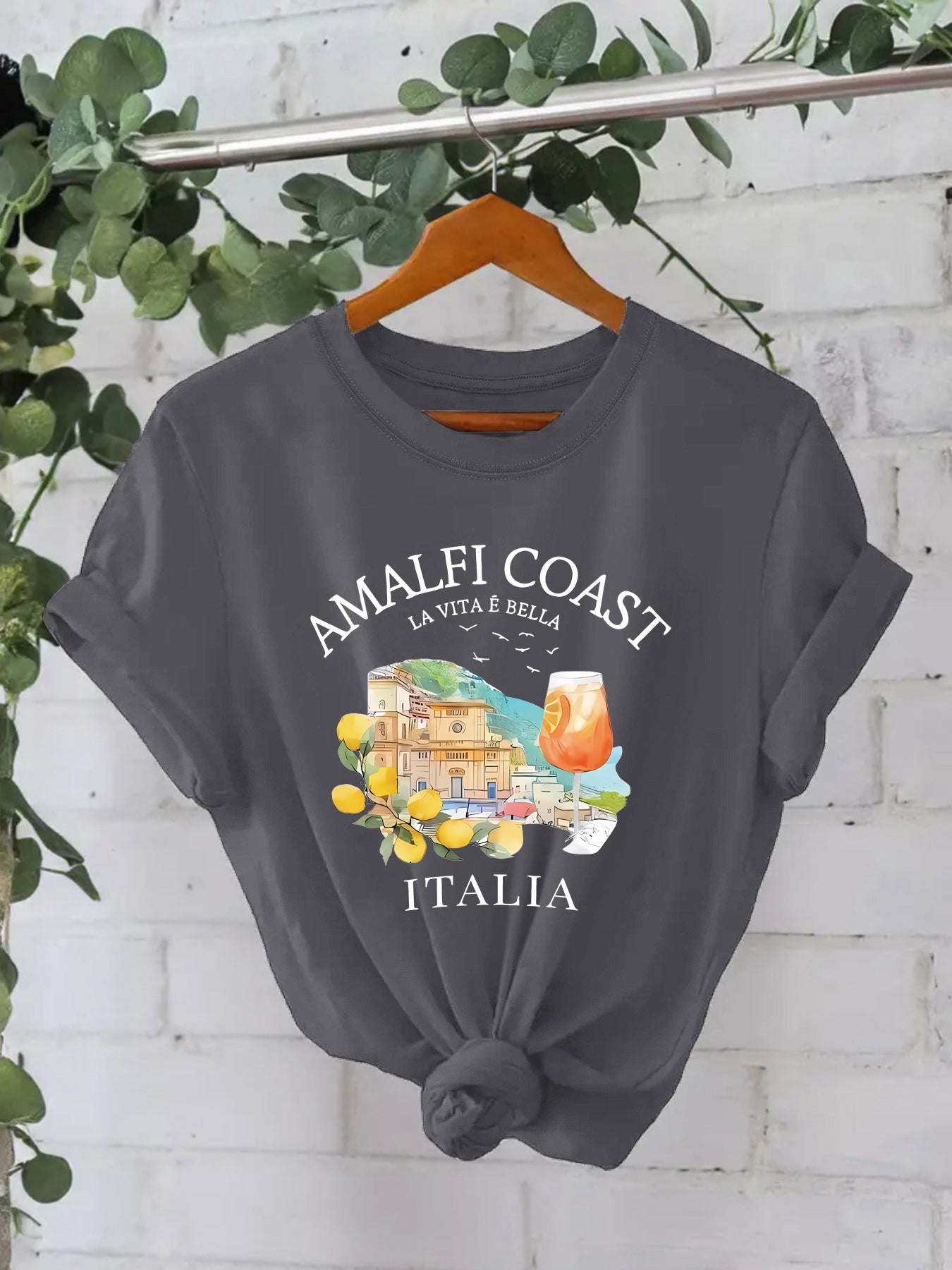 Pattern printed T-shirt