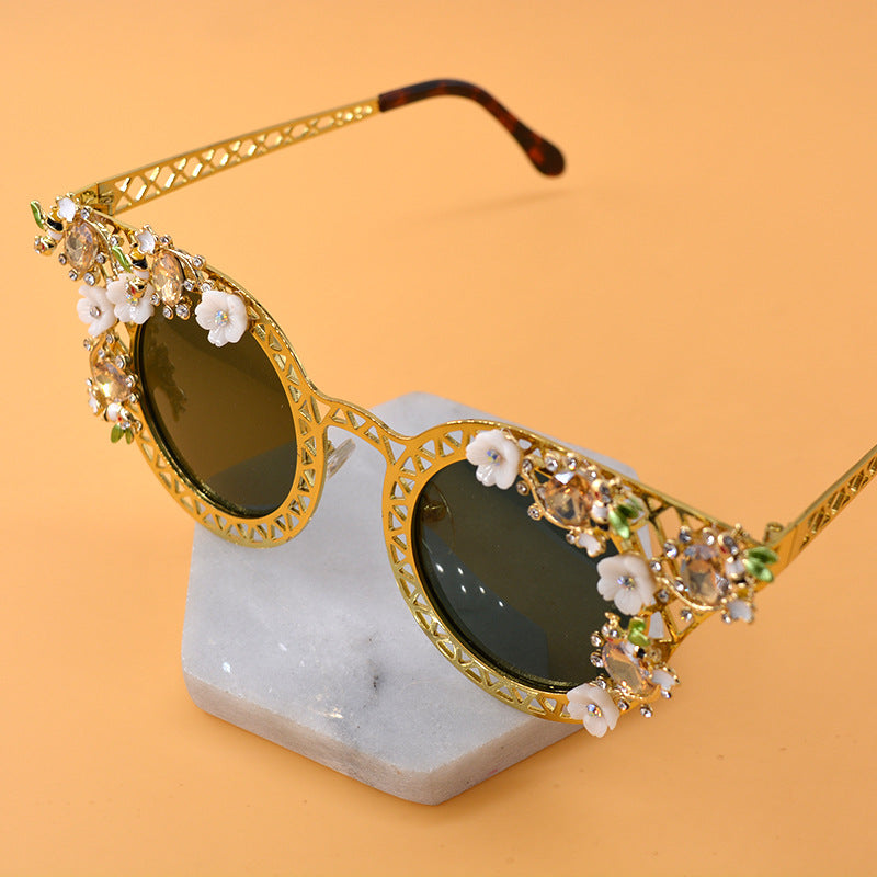European and American exaggerated folding sunglasses for women, Baroque star street sunglasses, sunglasses for women