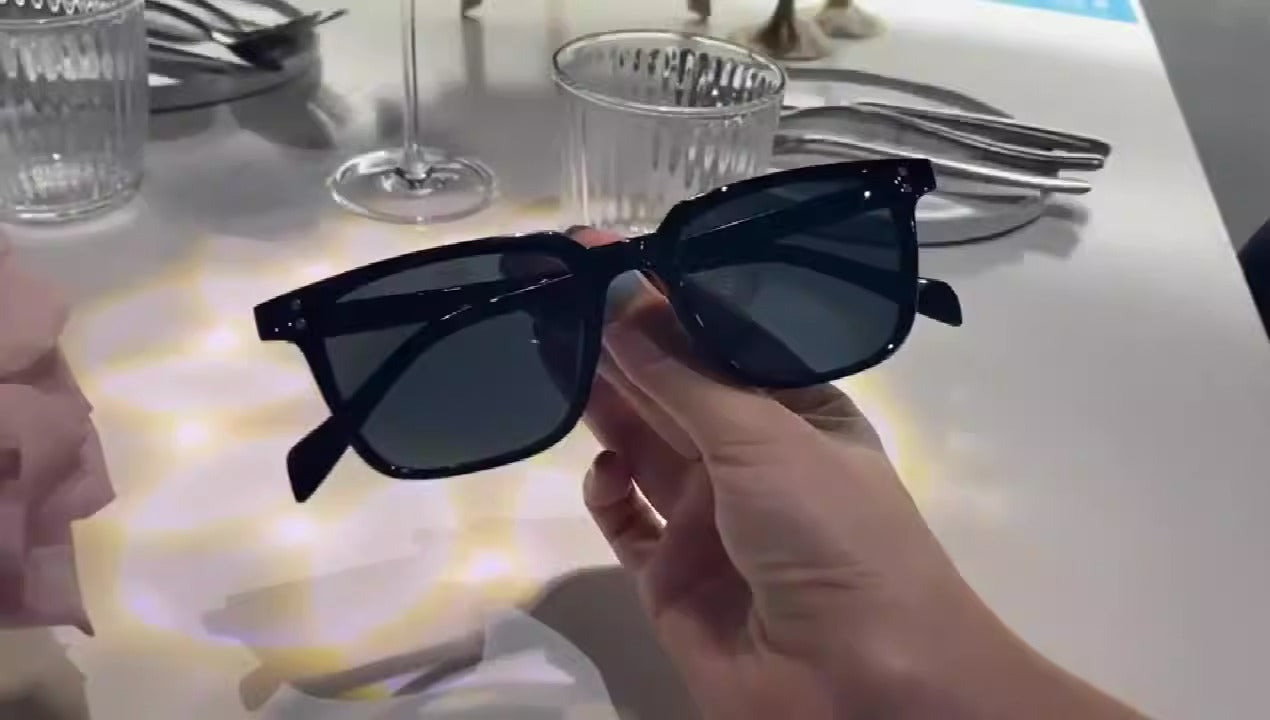 Small boxy sunglasses, trendy women's personalized retro sunglasses